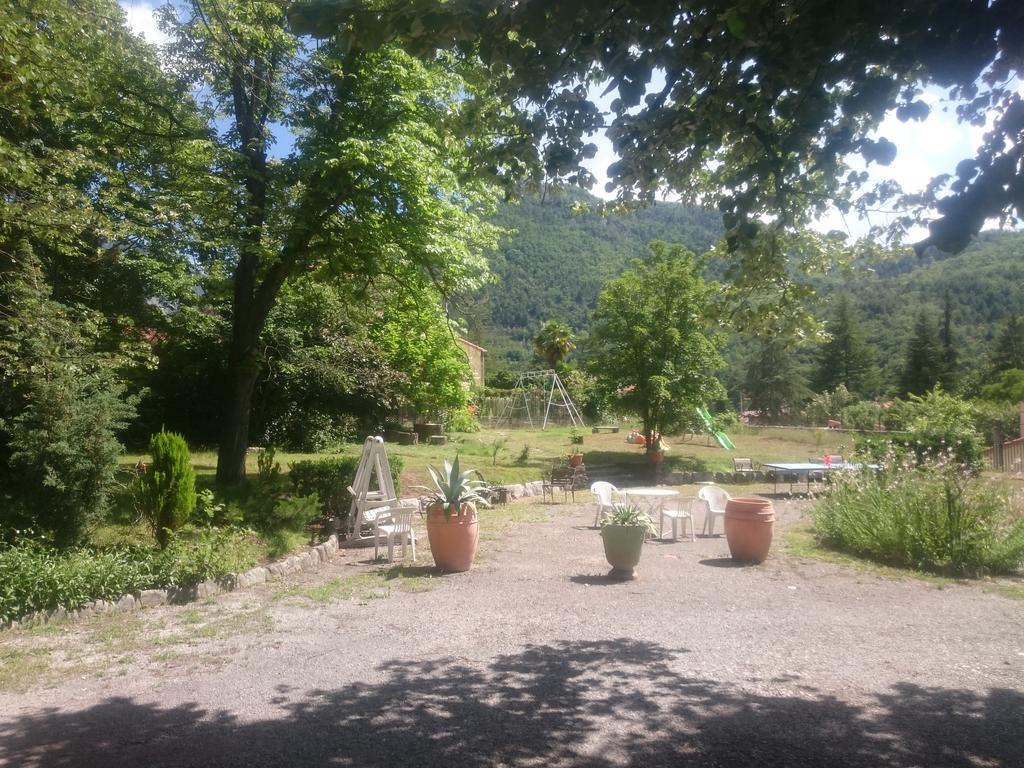 Hotel Le Mas Fleuri Vernet-les-Bains Exteriér fotografie