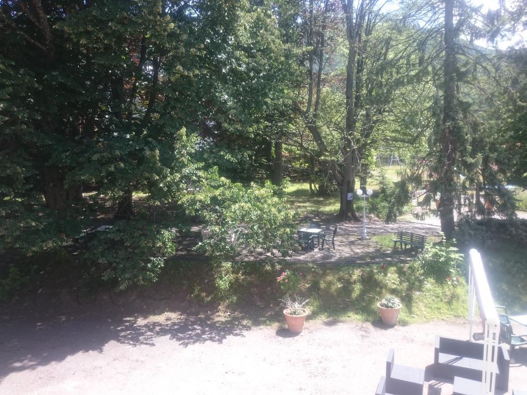 Hotel Le Mas Fleuri Vernet-les-Bains Exteriér fotografie
